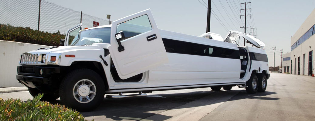 Hummer Stretch - Limo Service Chicago - Top Drive Limo