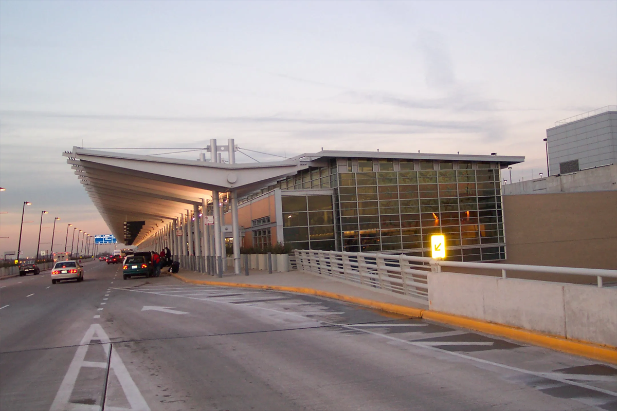 Chicago airport limo routes to Midway Airport transportation