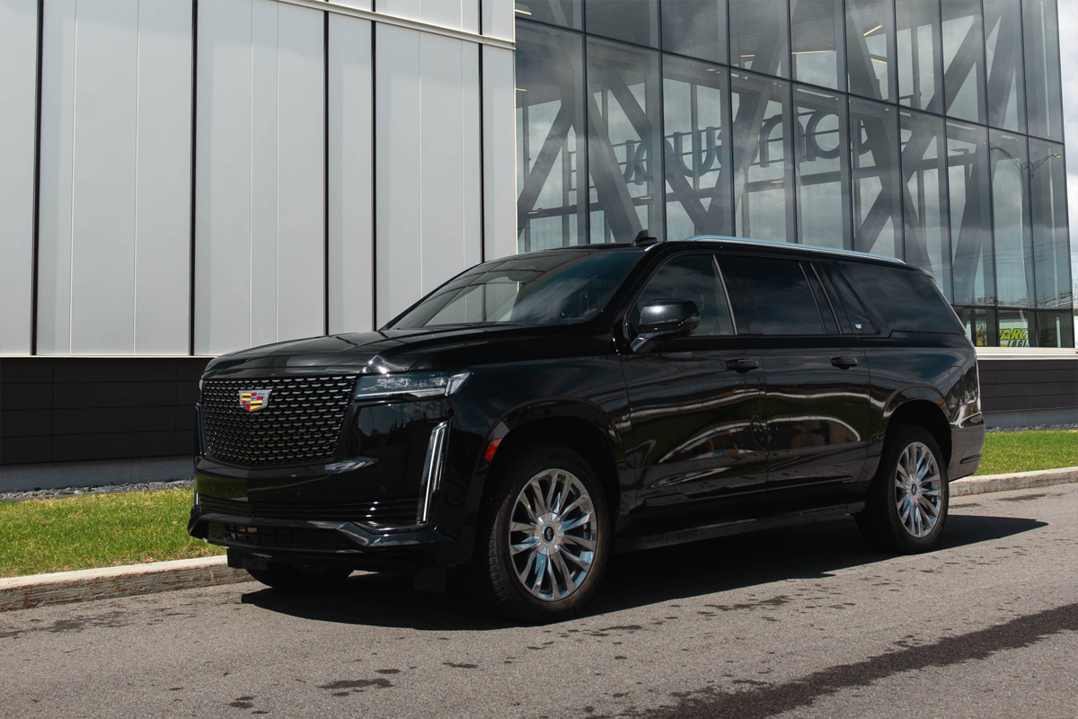 Luxury SUV in Oak Lawn Oak Lawn Limo Service luxury SUV providing airport transportation in Oak Lawn