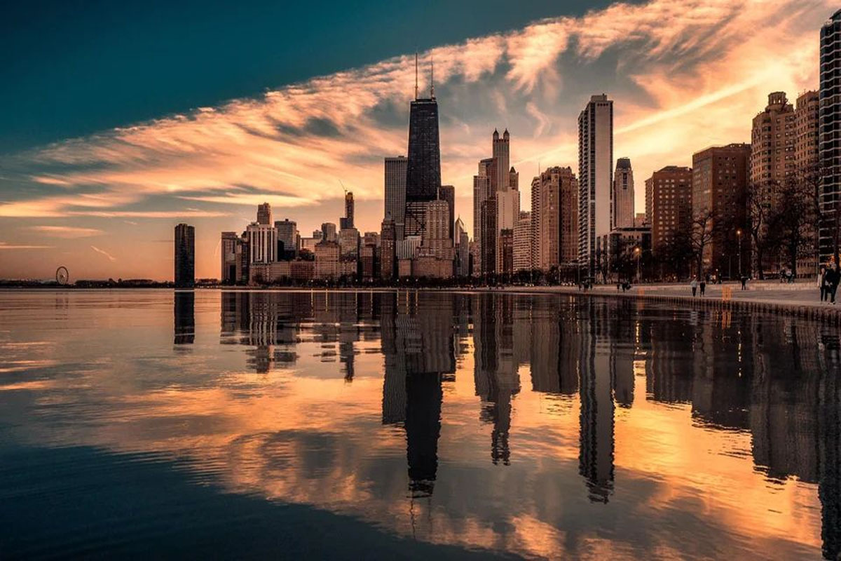 Chicago Luxury Limo Service Chicago Skyline Chicago Luxury Limo Service Chicago skyline airport transportation view