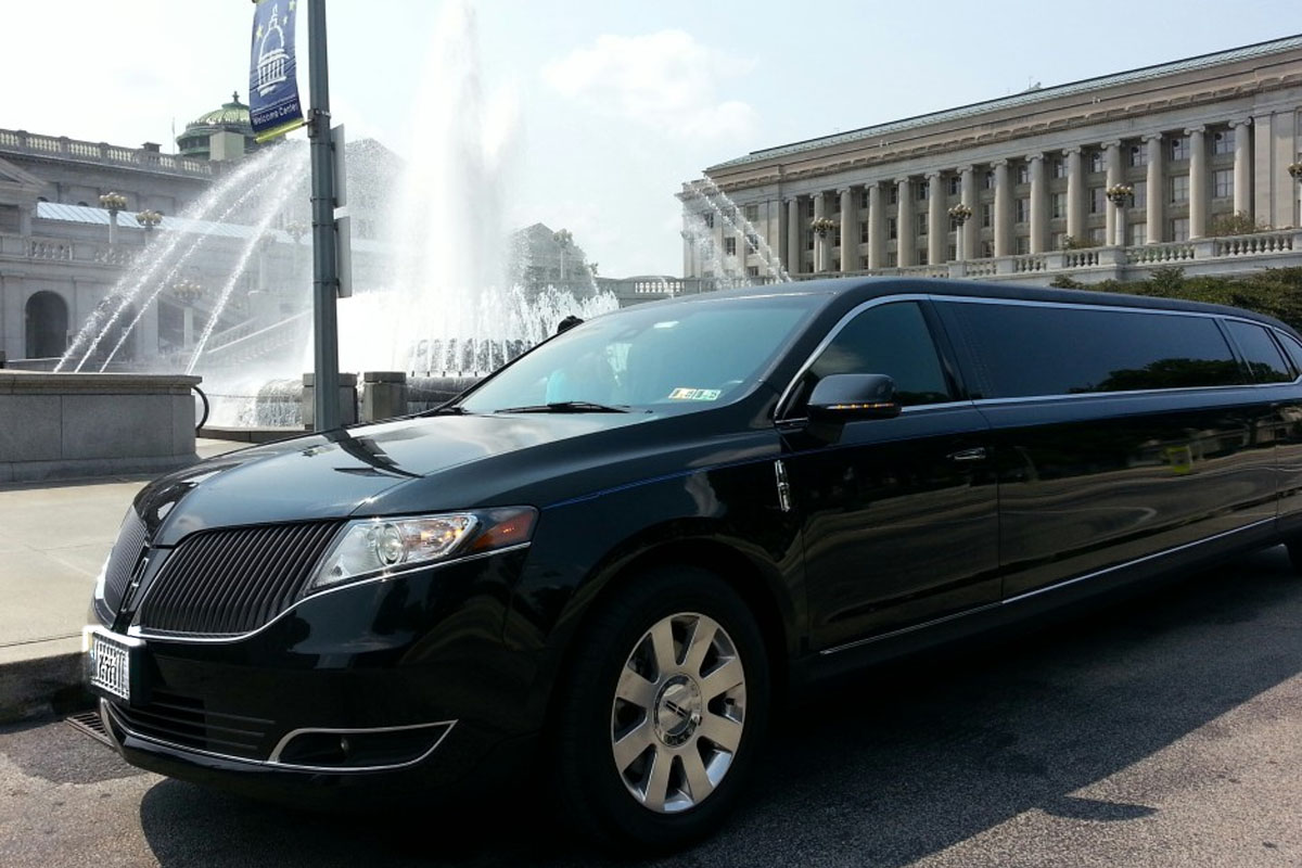 Lincoln MKT Palos Hills Limo Service Sleek Lincoln MKT luxury vehicle available through our Palos Hills Limo Service.